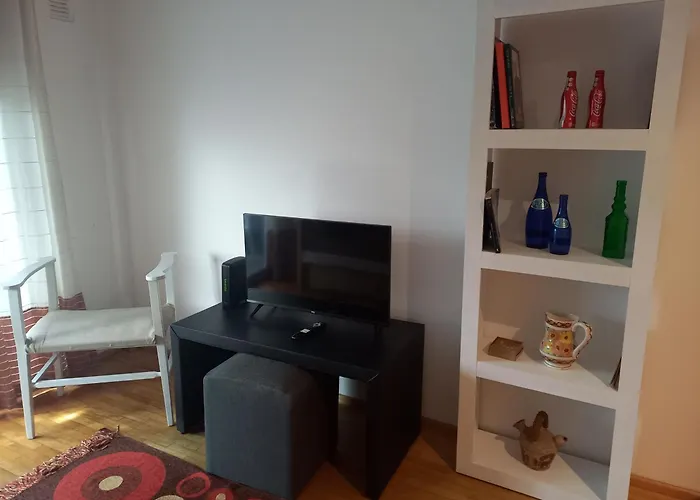 Departamento A Pasos Del Centro, Barrio Norte, 4 Personas