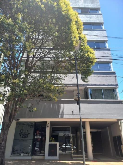 Departamento A Pasos Del Centro, Barrio Norte, 4 Personas