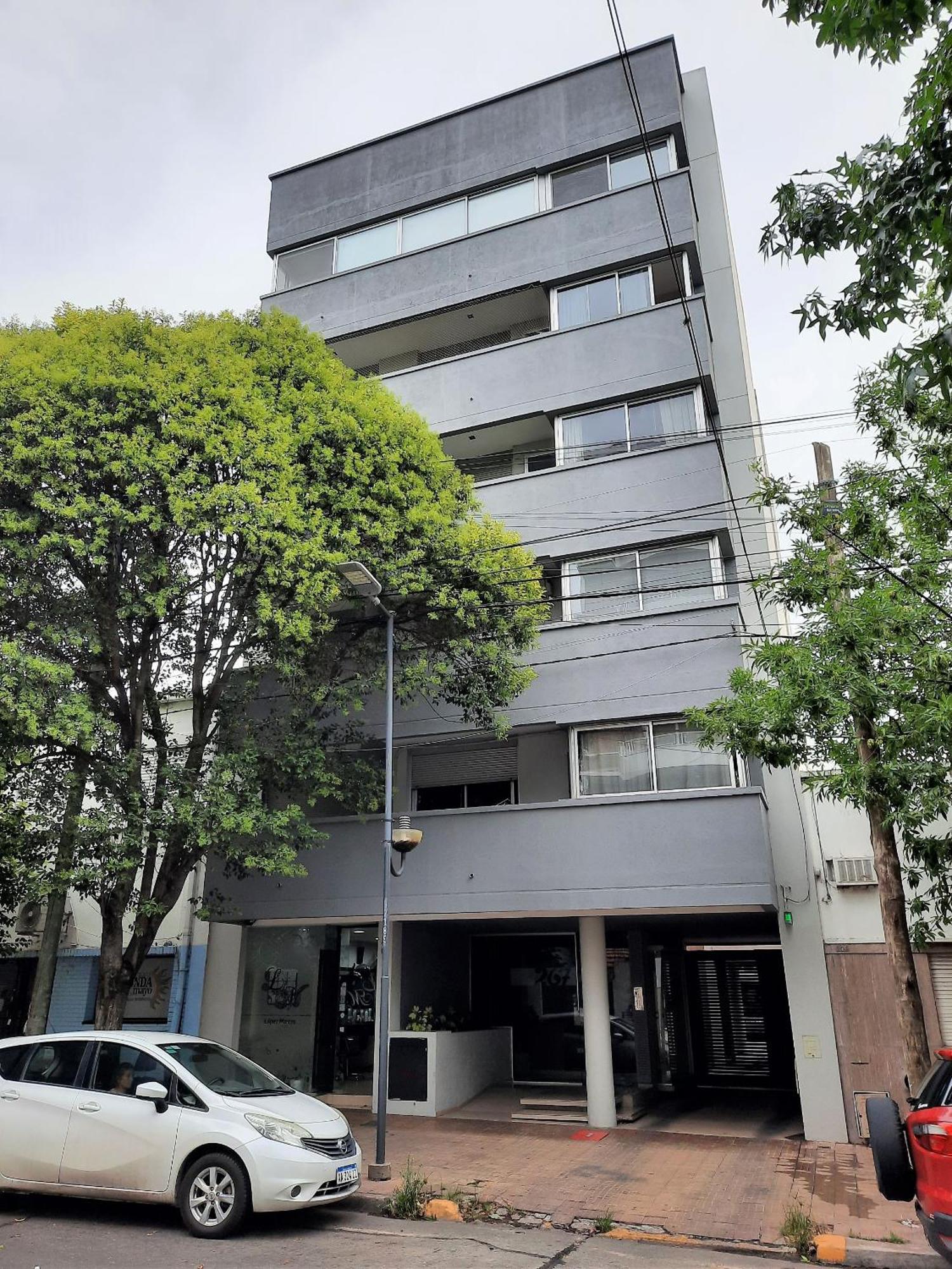 Departamento A Pasos Del Centro, Barrio Norte, 4 Personas